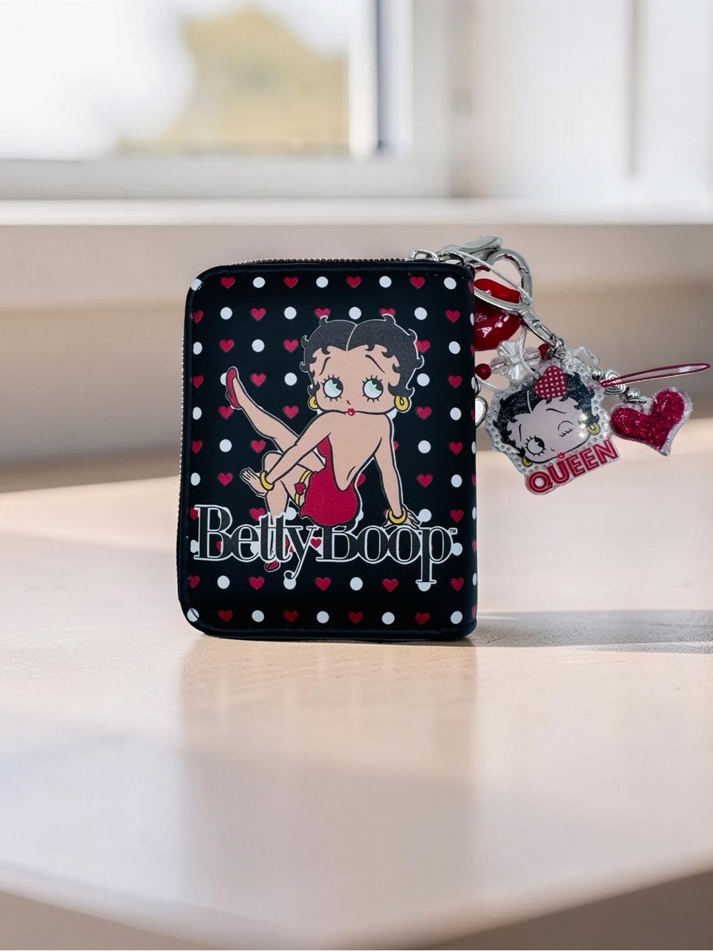 Betty Boop Zip Around Mini Wallet Coin Purse with Charm Keychain Black Red